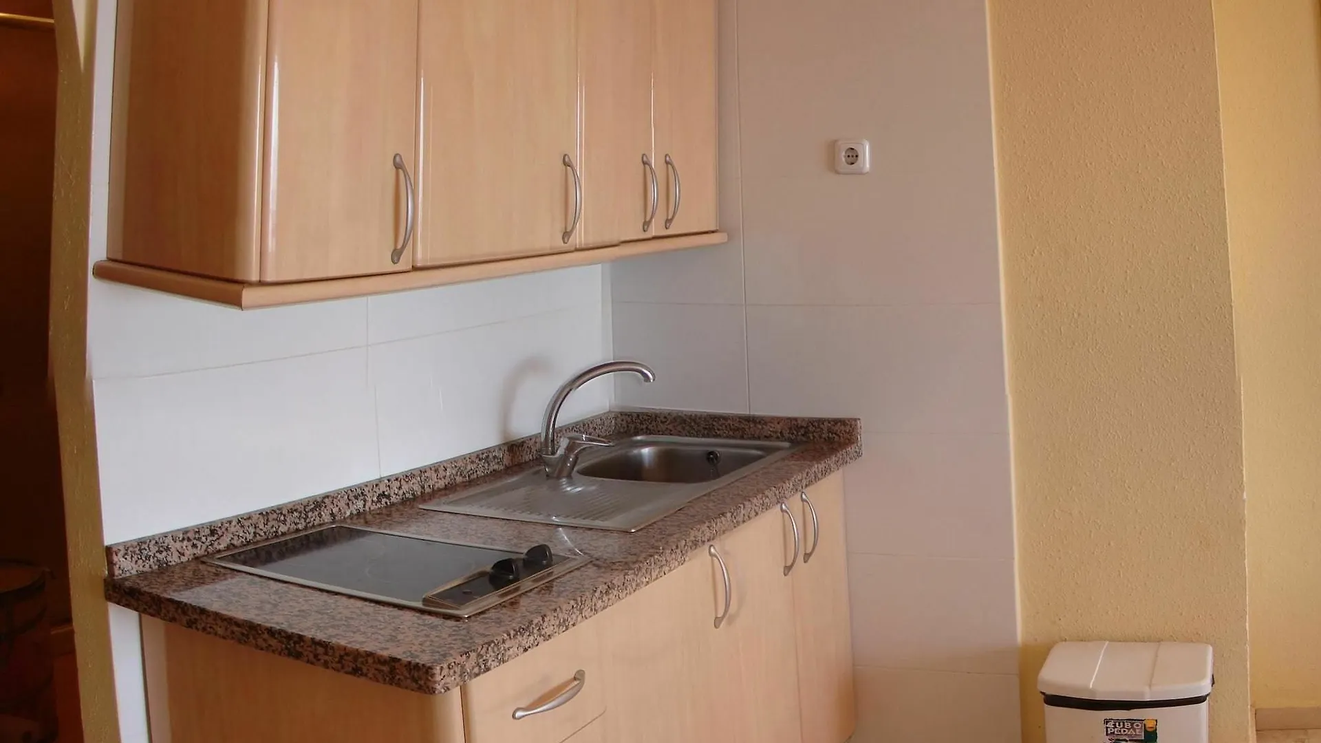 Apartment With One Bedroom In Fuengirola, With Wonderful Sea View, Pool Acces... 丰希罗拉